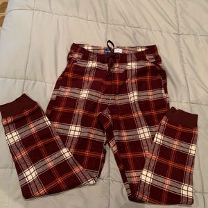 Old Navy plaid joggers size medium